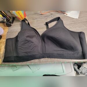 Cacique NWOT Black Bra Lightly Lined No Wire‎ Size 52DD